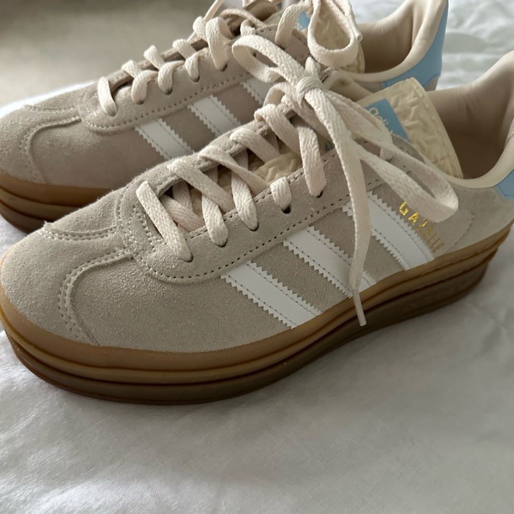 Platform Adidas